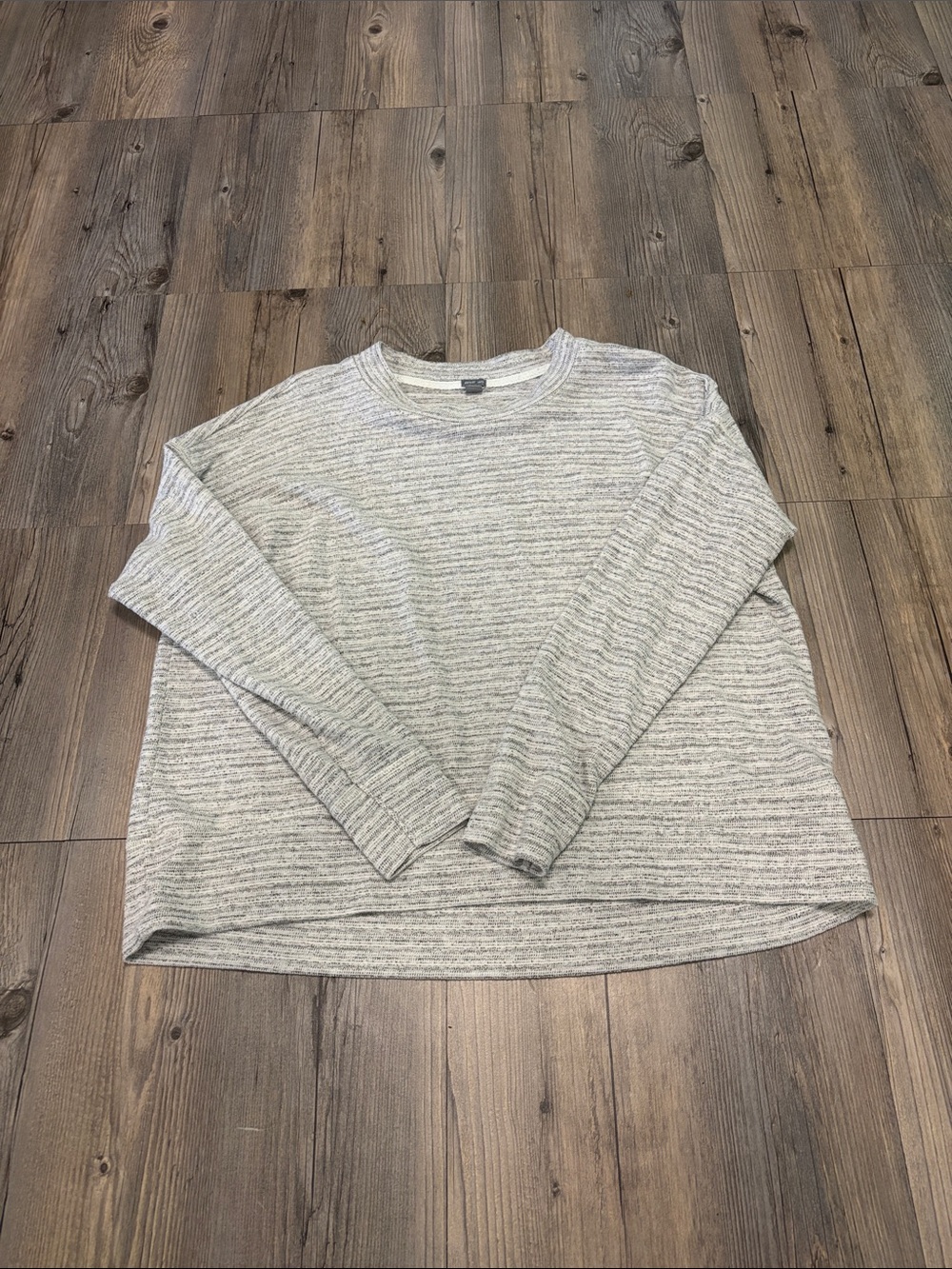 aerie Light Heather Gray Long Sleeve Crew Tee